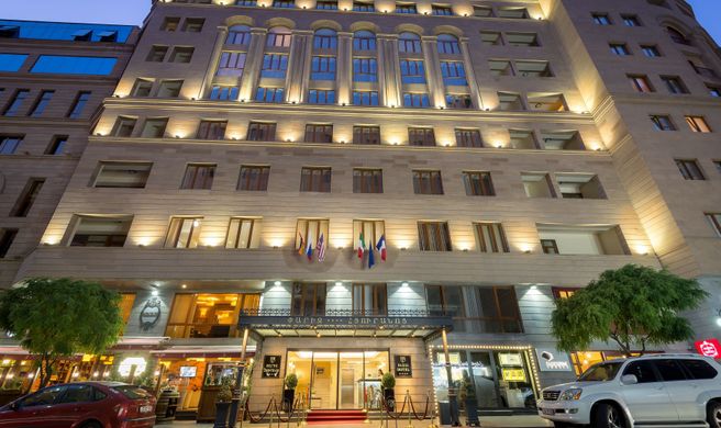 Paris Hotel Yerevan Exterior