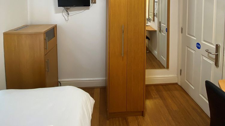 Buckingham Hotel Room
