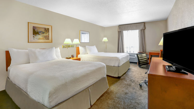 Prairie Crest Hotel Red Deer Room