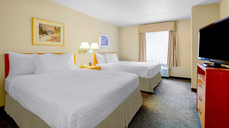 Prairie Crest Hotel Red Deer Room