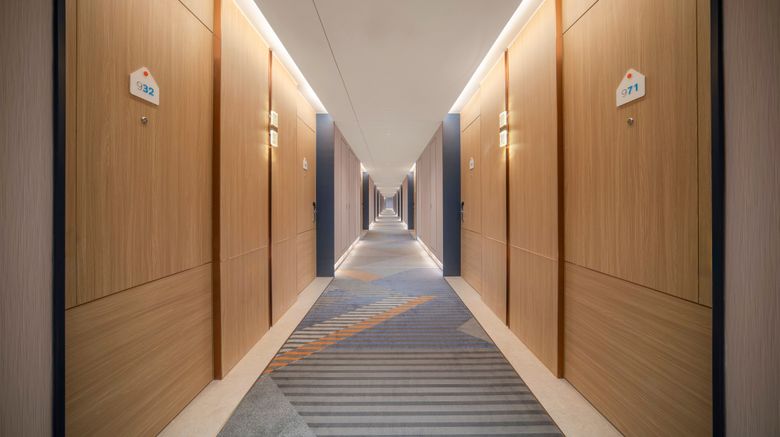 <b>Holiday Inn Exp Tongzhou Lobby</b>. Images powered by <a href="https://www.leonardoworldwide.com/" title="Leonardo Worldwide" target="_blank">Leonardo</a>.