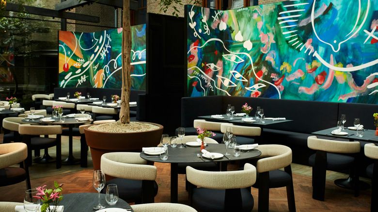 <b>Mandarin Oriental Conservatorium, Amster Restaurant</b>. Images powered by <a href="https://www.leonardoworldwide.com/" title="Leonardo Worldwide" target="_blank">Leonardo</a>.