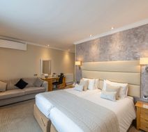The Royal & Fortescue Hotel Room