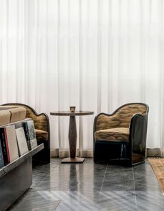 Roomers Munich, Autograph Collection