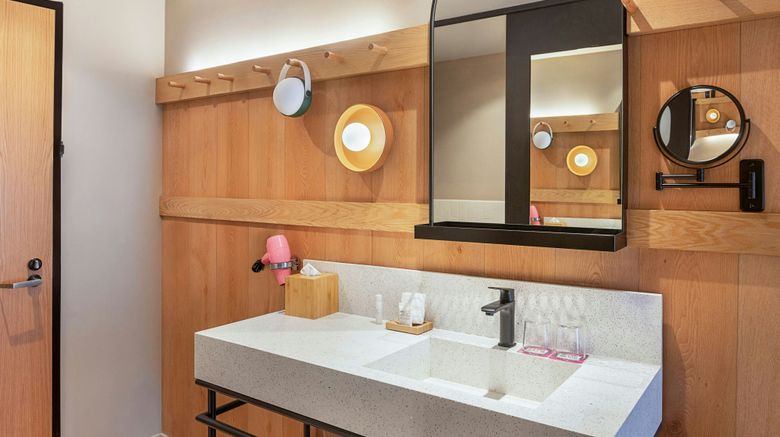 <b>Moxy Tulum Room</b>. Images powered by <a href="https://www.leonardoworldwide.com/" title="Leonardo Worldwide" target="_blank">Leonardo</a>.