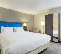 Elgin Inn Room