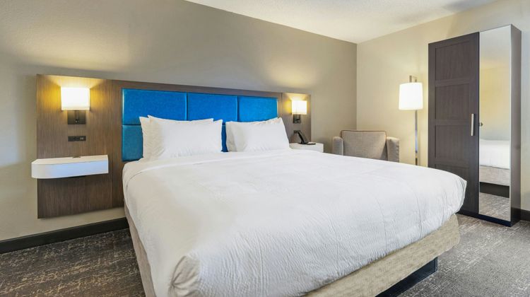 Elgin Inn Room