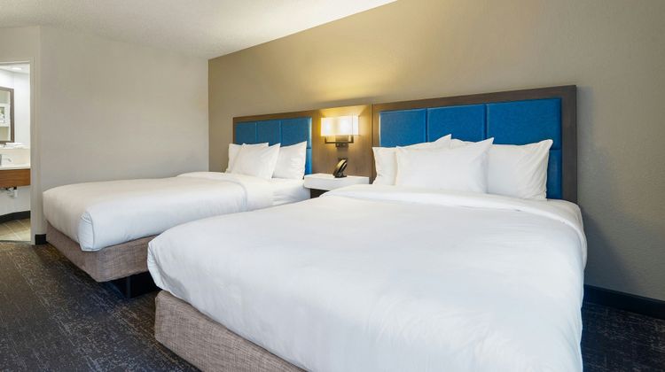 Elgin Inn Room