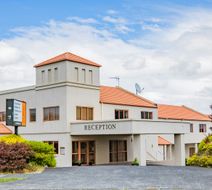 Albany Executive Motor Inn Lobby