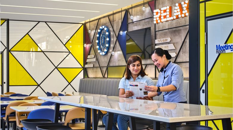 <b>Holiday Inn Express Singapore Serangoon Restaurant</b>. Images powered by <a href="https://www.leonardoworldwide.com/" title="Leonardo Worldwide" target="_blank">Leonardo</a>.