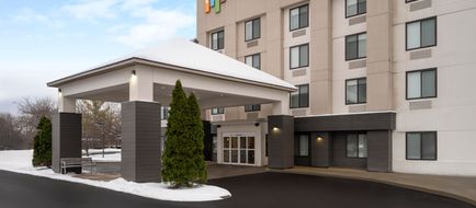 EVEN Hotel Ann Arbor Exterior