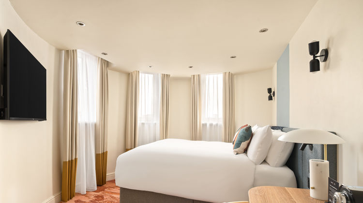 London Bloomsbury Square Hotel Room