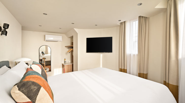 London Bloomsbury Square Hotel Room