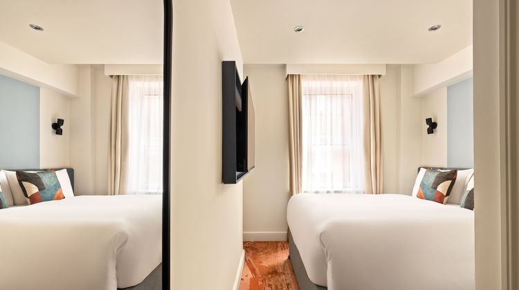 London Bloomsbury Square Hotel Room
