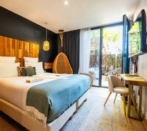 Le Saint-Remy Room