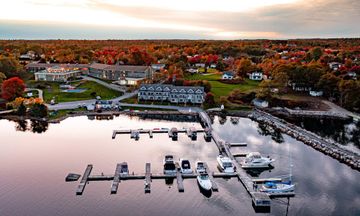 Oak Island Resort & Conference Centre