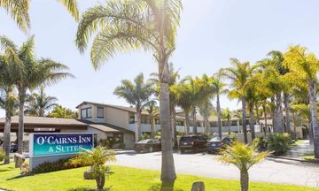 O'Cairns Inn & Suites