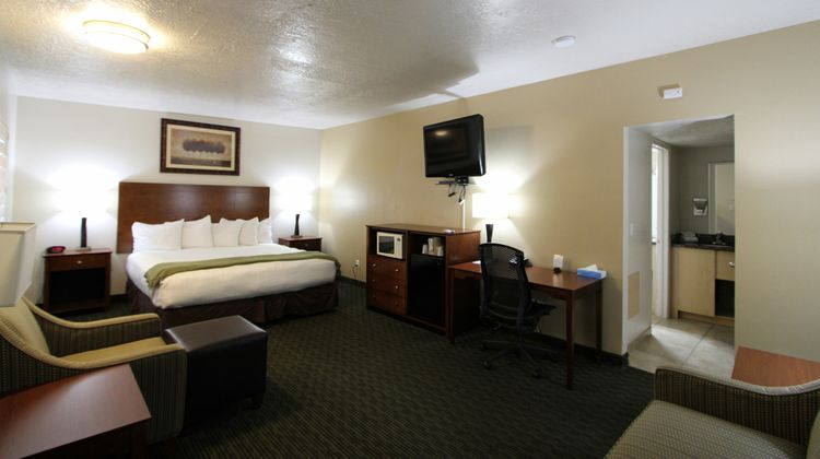 Dinosaur Inn & Suites Room