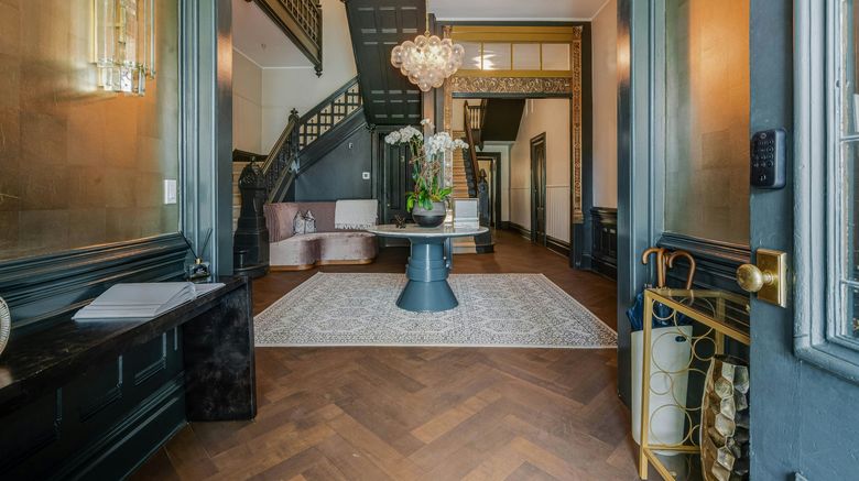 <b>White House Napa Lobby</b>. Images powered by <a href="https://www.leonardoworldwide.com/" title="Leonardo Worldwide" target="_blank">Leonardo</a>.