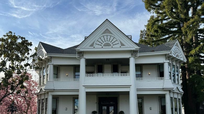 <b>White House Napa Exterior</b>. Images powered by <a href="https://www.leonardoworldwide.com/" title="Leonardo Worldwide" target="_blank">Leonardo</a>.