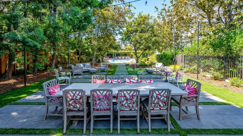 <b>White House Napa Restaurant</b>. Images powered by <a href="https://www.leonardoworldwide.com/" title="Leonardo Worldwide" target="_blank">Leonardo</a>.
