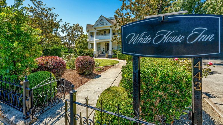<b>White House Napa Exterior</b>. Images powered by <a href="https://www.leonardoworldwide.com/" title="Leonardo Worldwide" target="_blank">Leonardo</a>.