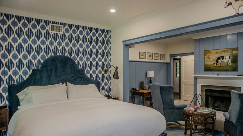 <b>Langdon Hall Country House Hotel Room</b>. Images powered by <a href="https://www.leonardoworldwide.com/" title="Leonardo Worldwide" target="_blank">Leonardo</a>.