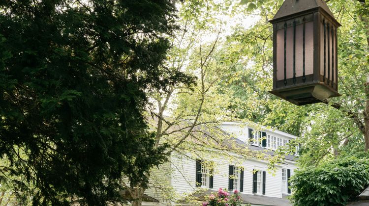 The Charlotte Inn Exterior