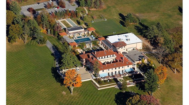 The Glenmere Exterior