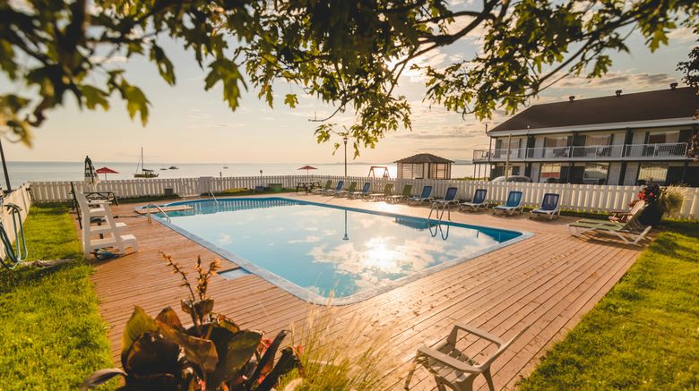 <b>Riotel Carleton sur Mer Pool</b>. Images powered by <a href="https://www.leonardoworldwide.com/" title="Leonardo Worldwide" target="_blank">Leonardo</a>.