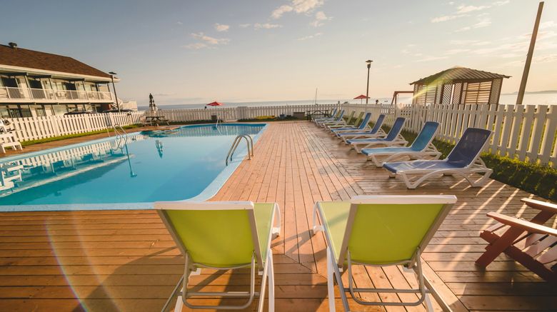 <b>Riotel Carleton sur Mer Pool</b>. Images powered by <a href="https://www.leonardoworldwide.com/" title="Leonardo Worldwide" target="_blank">Leonardo</a>.