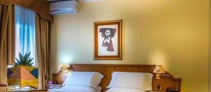 La Bussola Hotel Room