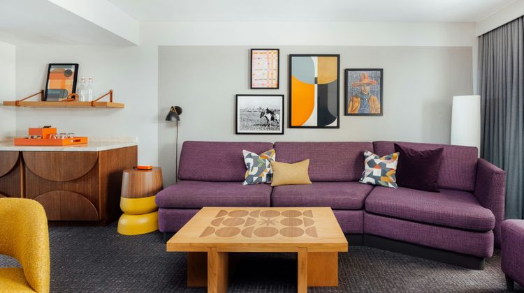 The Arlin Arlington Suite