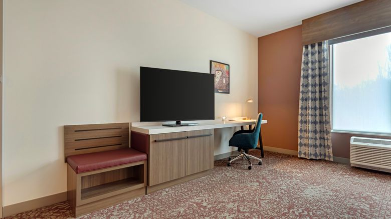 <b>Hilton Garden Inn Media Philadelphia Room</b>. Images powered by <a href="https://www.leonardoworldwide.com/" title="Leonardo Worldwide" target="_blank">Leonardo</a>.
