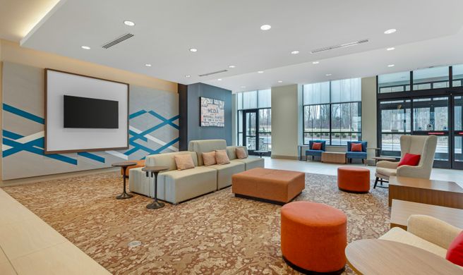 Hilton Garden Inn Media Philadelphia Lobby