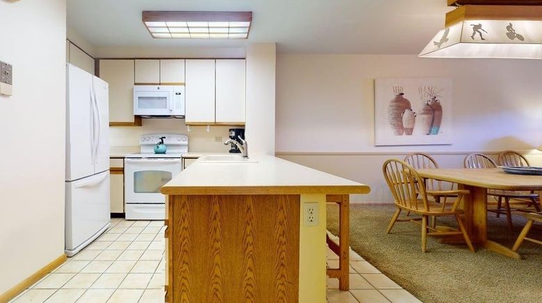 <b>Enzian Residences Room</b>. Images powered by <a href="https://www.leonardoworldwide.com/" title="Leonardo Worldwide" target="_blank">Leonardo</a>.