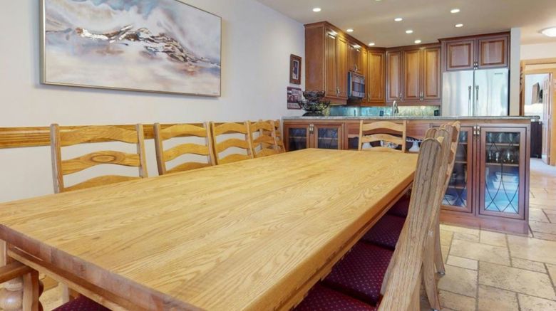 <b>Enzian Residences Restaurant</b>. Images powered by <a href="https://www.leonardoworldwide.com/" title="Leonardo Worldwide" target="_blank">Leonardo</a>.