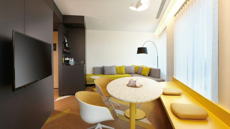 <b>The Place Taipei Suite</b>. Images powered by <a href="https://www.leonardoworldwide.com/" title="Leonardo Worldwide" target="_blank">Leonardo</a>.