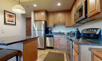 Lichenhearth Condominiums