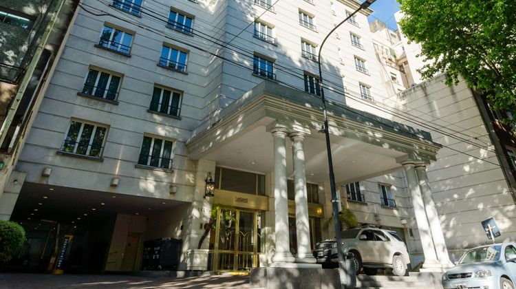 Loi Suites Recoleta Exterior