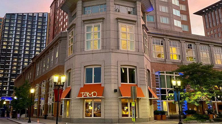<b>Seaport Hotel Boston Exterior</b>. Images powered by <a href="https://www.leonardoworldwide.com/" title="Leonardo Worldwide" target="_blank">Leonardo</a>.