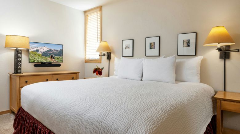 <b>Tamarack Townhouses Room</b>. Images powered by <a href="https://www.leonardoworldwide.com/" title="Leonardo Worldwide" target="_blank">Leonardo</a>.