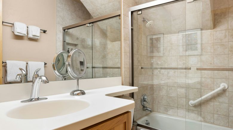 <b>Tamarack Townhouses Room</b>. Images powered by <a href="https://www.leonardoworldwide.com/" title="Leonardo Worldwide" target="_blank">Leonardo</a>.