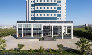 Crowne Plaza West