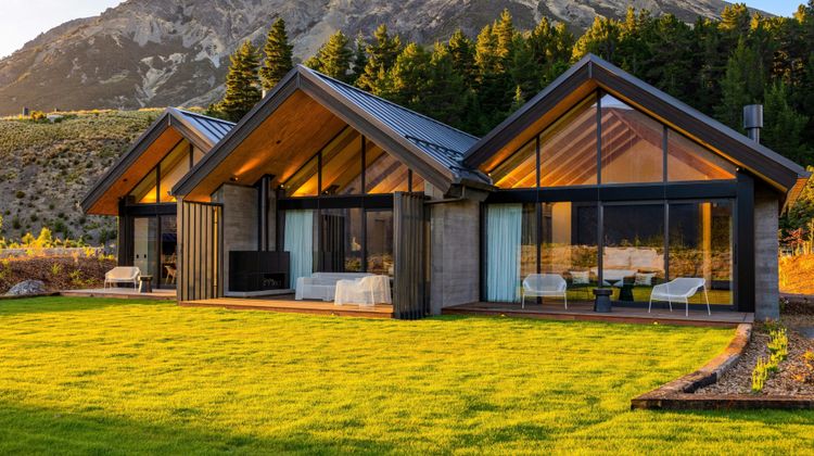 Flockhill Lodge Exterior