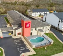 Red Roof Inn Branson Exterior