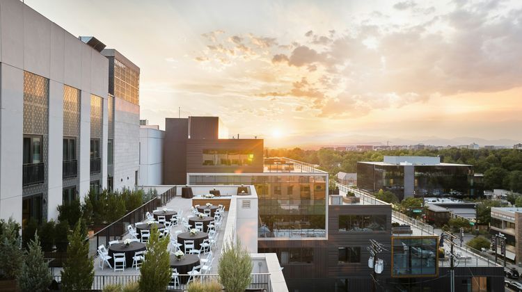 Halcyon Hotel Exterior