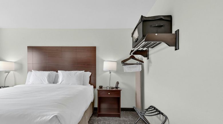 <b>Cobblestone Hotel & Suites Suite</b>. Images powered by <a href="https://www.leonardoworldwide.com/" title="Leonardo Worldwide" target="_blank">Leonardo</a>.
