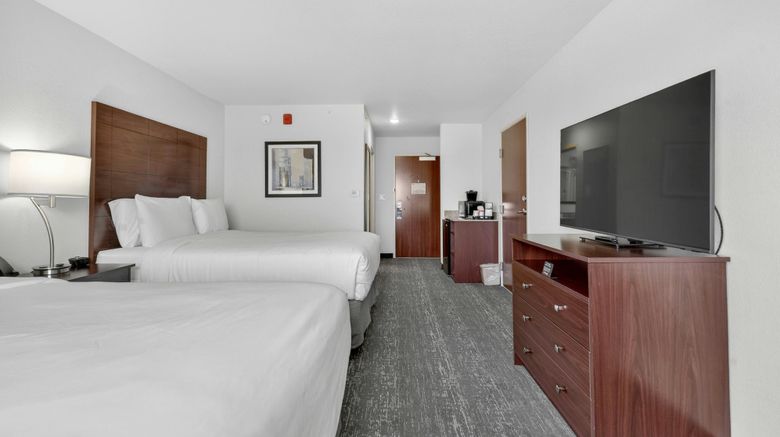 <b>Cobblestone Hotel & Suites Room</b>. Images powered by <a href="https://www.leonardoworldwide.com/" title="Leonardo Worldwide" target="_blank">Leonardo</a>.