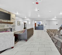 Cobblestone Hotel & Suites Lobby